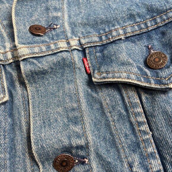 Vintage Levi's Medium Wash Denim Jacket Women's L - Picture 3 of 7